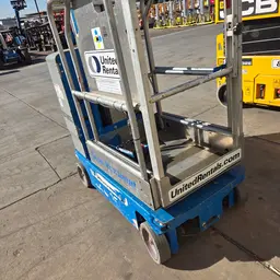2017 Genie GR-20 Self-Propelled One-Person Lift