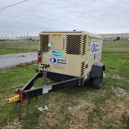 2017 Doosan P425/HP375WCUT4 Air Compressor