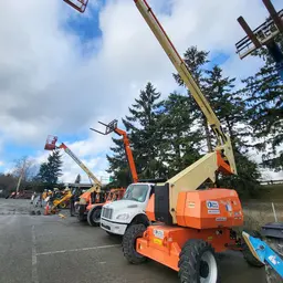 2016 JLG 800AJ Articulating Boom Lift