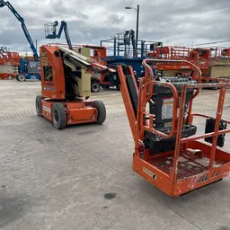 2015 JLG E300AJP Articulating Boom Lift