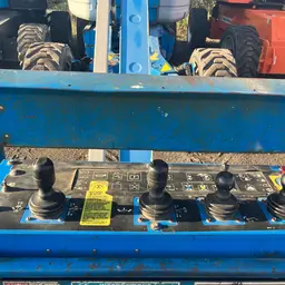 2012 Genie Z-135/70 Articulating Boom Lift