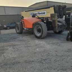 2016 JLG 1055 Forklift