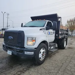2019 Ford F-750 GAS Truck