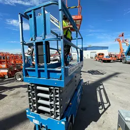 2017 Genie GS-3232 Scissor Lift