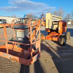 2013 JLG 450AJ Articulating Boom Lift