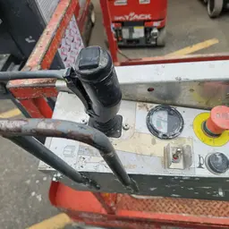 2015 Skyjack SJ12 Self-Propelled One-Person Lift