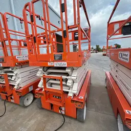 2017 Snorkel S4732E Scissor Lift