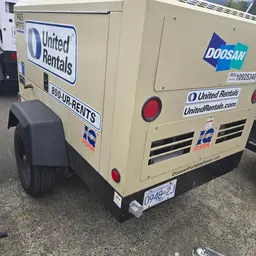 2019 Doosan P425/HP375EXT4I Air Compressor