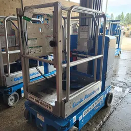 2016 Genie GR-20 Self-Propelled One-Person Lift