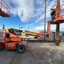 2016 JLG E450AJ Articulating Boom Lift