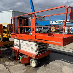 2015 Snorkel S4732E Scissor Lift