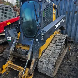 2017 John Deere 331G Track Loader