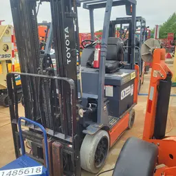 2018 Toyota 8FBCU25 Warehouse Forklift