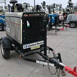 2019 Lincoln Electric VANTAGE 549 Welder