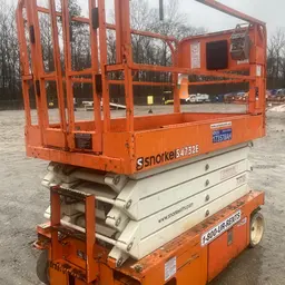 2016 Snorkel S4732E Scissor Lift