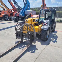 2017 JCB 525-60 Forklift