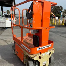 2015 JLG 1230ES Self-Propelled One-Person Lift