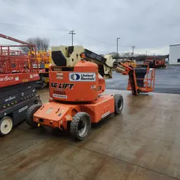 2013 JLG E400AJPN Articulating Boom Lift