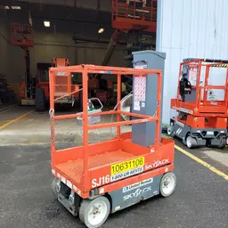 2017 Skyjack SJ16 Self-Propelled One-Person Lift