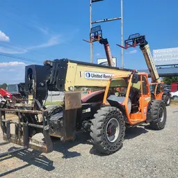 2016 JLG 1055 Forklift