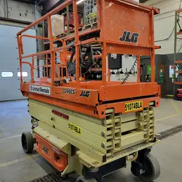 2017 JLG 3246ES Scissor Lift