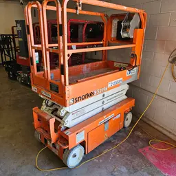 2018 Snorkel S3219E Scissor Lift