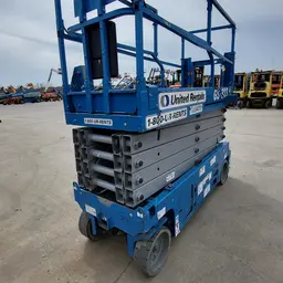 2017 Genie GS-3232 Scissor Lift