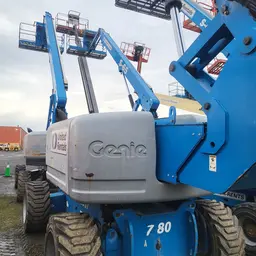 2015 Genie Z-80/60 Articulating Boom Lift