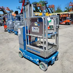 2016 Genie GR-20 Self-Propelled One-Person Lift
