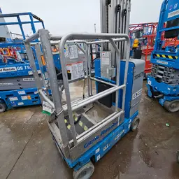 2016 Genie GR-20 Self-Propelled One-Person Lift
