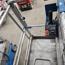 2016 Genie GR-20 Self-Propelled One-Person Lift