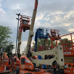 2014 JLG E450A Articulating Boom Lift