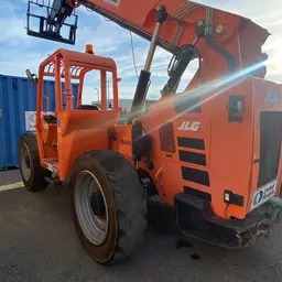 2016 SKYTRAK 6042 Forklift