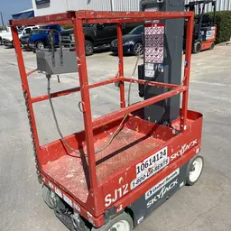 2017 Skyjack SJ12 Self-Propelled One-Person Lift