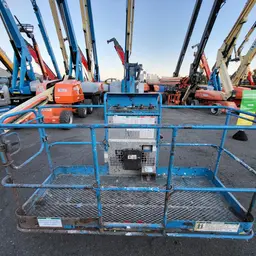 2013 Genie Z-80/60J Articulating Boom Lift