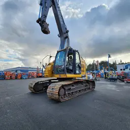 2017 John Deere 245G LC Excavator