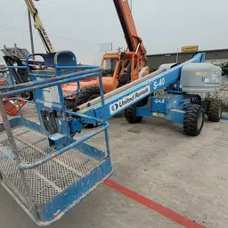 2015 Genie S-40 Boom Lift