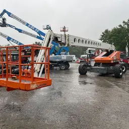 2016 Snorkel TB126J Boom Lift