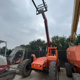 2015 SKYTRAK 6042 Forklift
