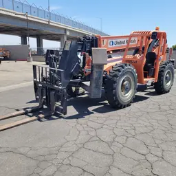 2017 SKYTRAK 10054 Forklift