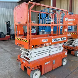 2018 Snorkel S3219E Scissor Lift