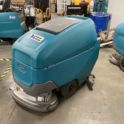 2018 Tennant T600-28-ECH20 Scrubber