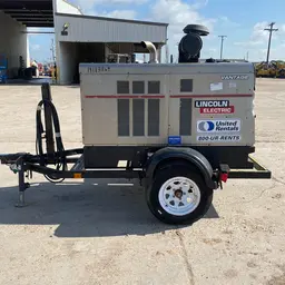2019 Lincoln Electric VANTAGE 549 Welder