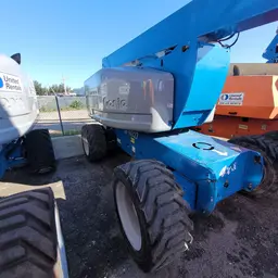 2014 Genie Z-80/60 Articulating Boom Lift