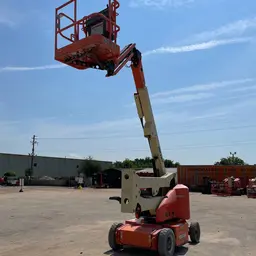 2015 JLG E400AJPN Articulating Boom Lift