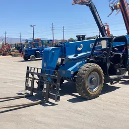2015 Genie GTH-844 Forklift