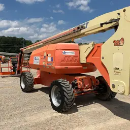 2015 JLG 800AJ Articulating Boom Lift