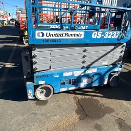 2017 Genie GS-3232 Scissor Lift