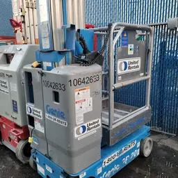 2017 Genie GR-20 Self-Propelled One-Person Lift
