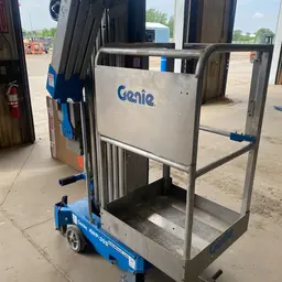 2018 Genie AWP-30SDC Pusharound Lift